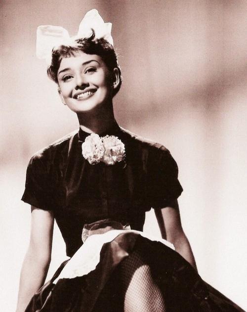 A collection of classic screen images of Audrey Hepburn's life Photo 1