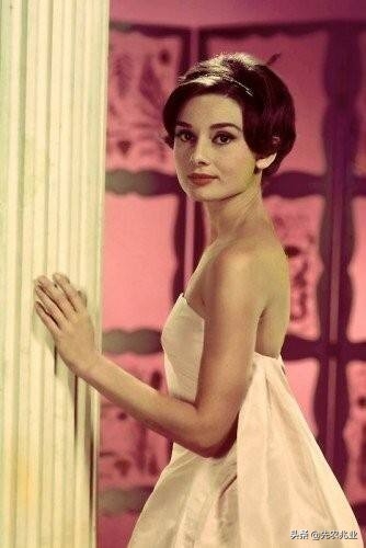 Audrey Hepburn (the greatest actress of the century), 20 most classic photos Photo 1