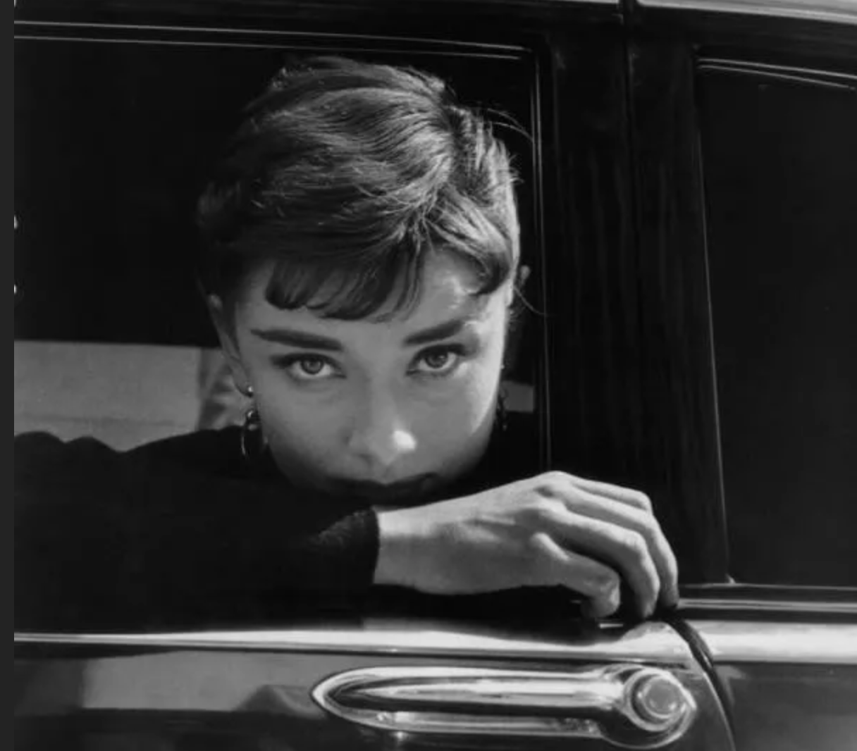 Audrey Hepburn is not perfect at all: two marriages, cheated on several times, where did she lose? Photo 23