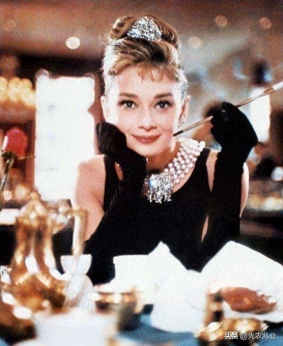 Audrey Hepburn (the greatest actress of the century), 20 most classic photos Photo 19